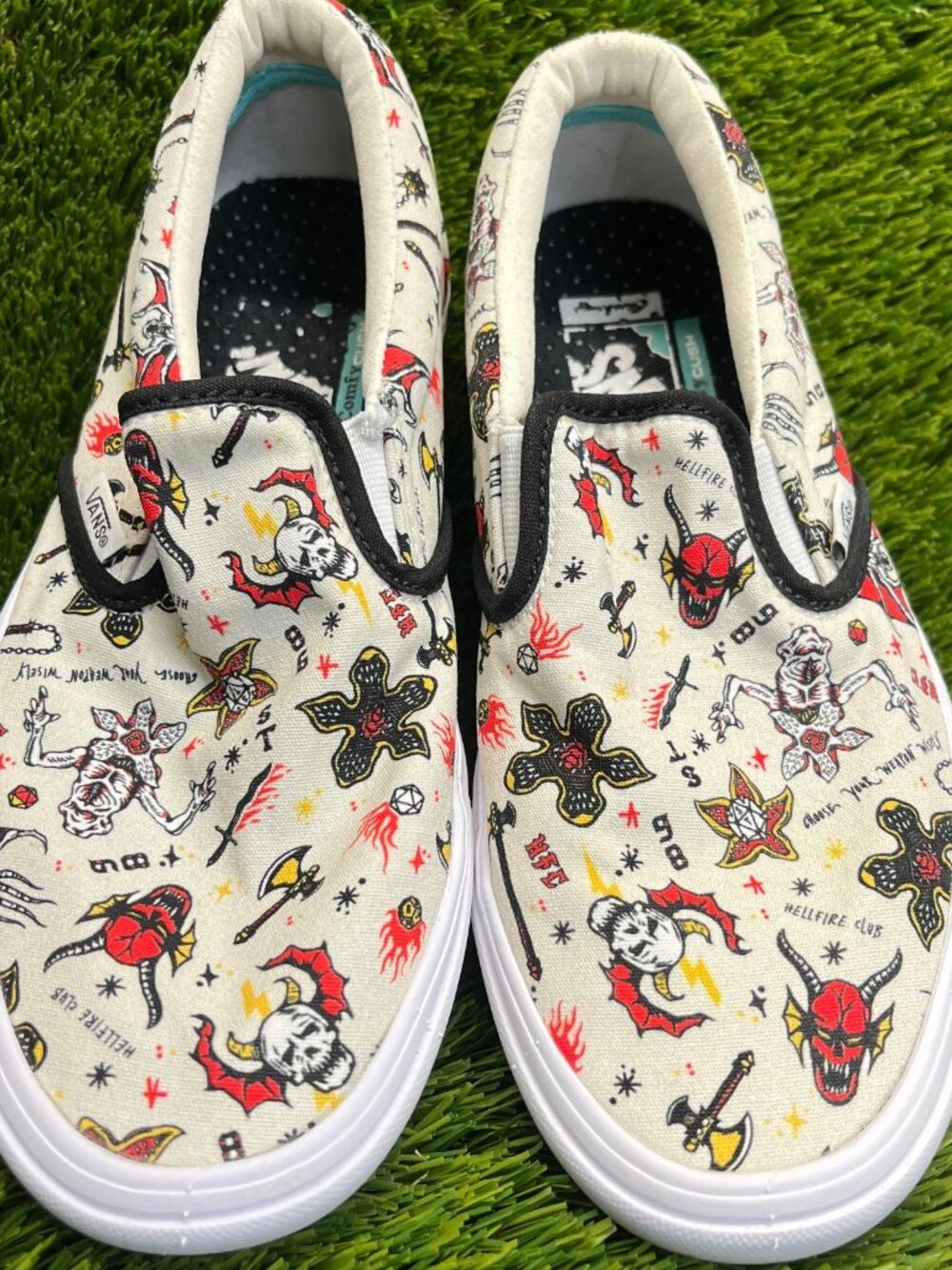 Vans Slip On x Stranger Things Hellfire Club Womens Size 9 Skate Shoes Sneakers - Picture 5 of 10